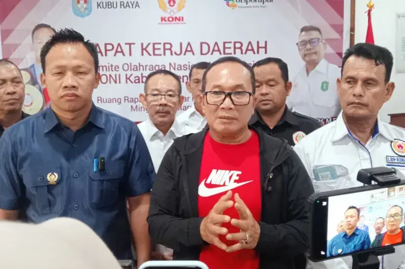 Bupati Sujiwo menegaskan komitmen memajukan olahraga Kubu Raya dengan target dua besar Porprov Kalbar dan bonus Rp17,5 juta bagi atlet peraih medali emas.
