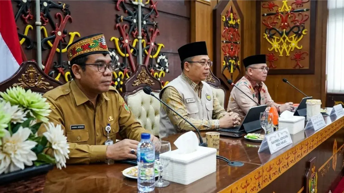 Keberangkatan Haji 2026 dari Embarkasi Banjarmasin dibagi 19 kloter. Simak jadwal lengkap dan jumlah jamaah dari Kalsel dan Kalteng.