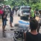 Kecelakaan beruntun di Jalan Sekadau-Sanggau melibatkan truk dan dua motor RX-King. Satu pengendara tewas di lokasi, sejumlah korban lainnya mengalami luka.