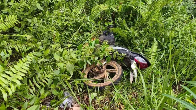Honda Blade yang sempat dikira hilang usai kecelakaan di Nanga Taman, Sekadau, akhirnya ditemukan polisi di semak-semak dekat lokasi tabrakan.